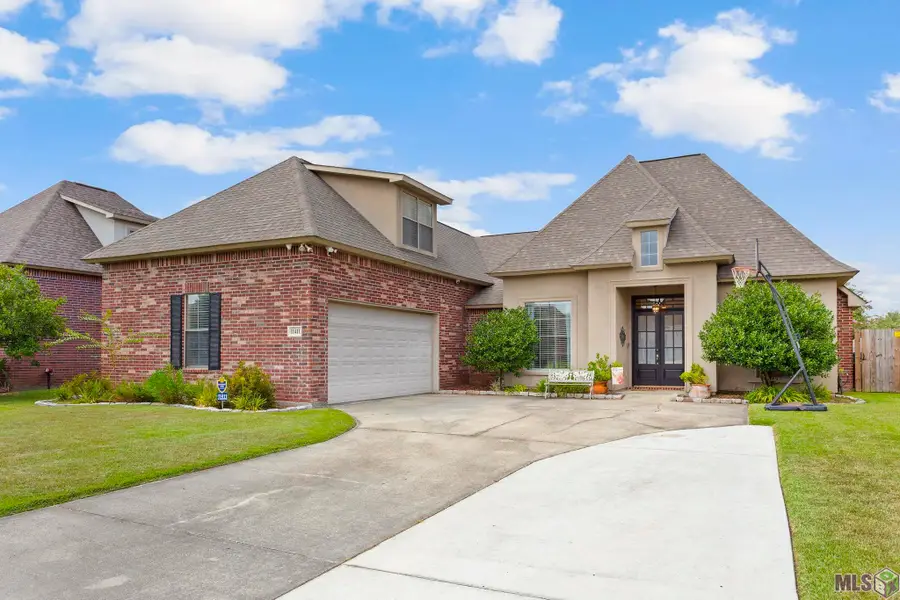 11411 Pleasant Knoll Dr, Denham Springs, LA 70726 - Image #2