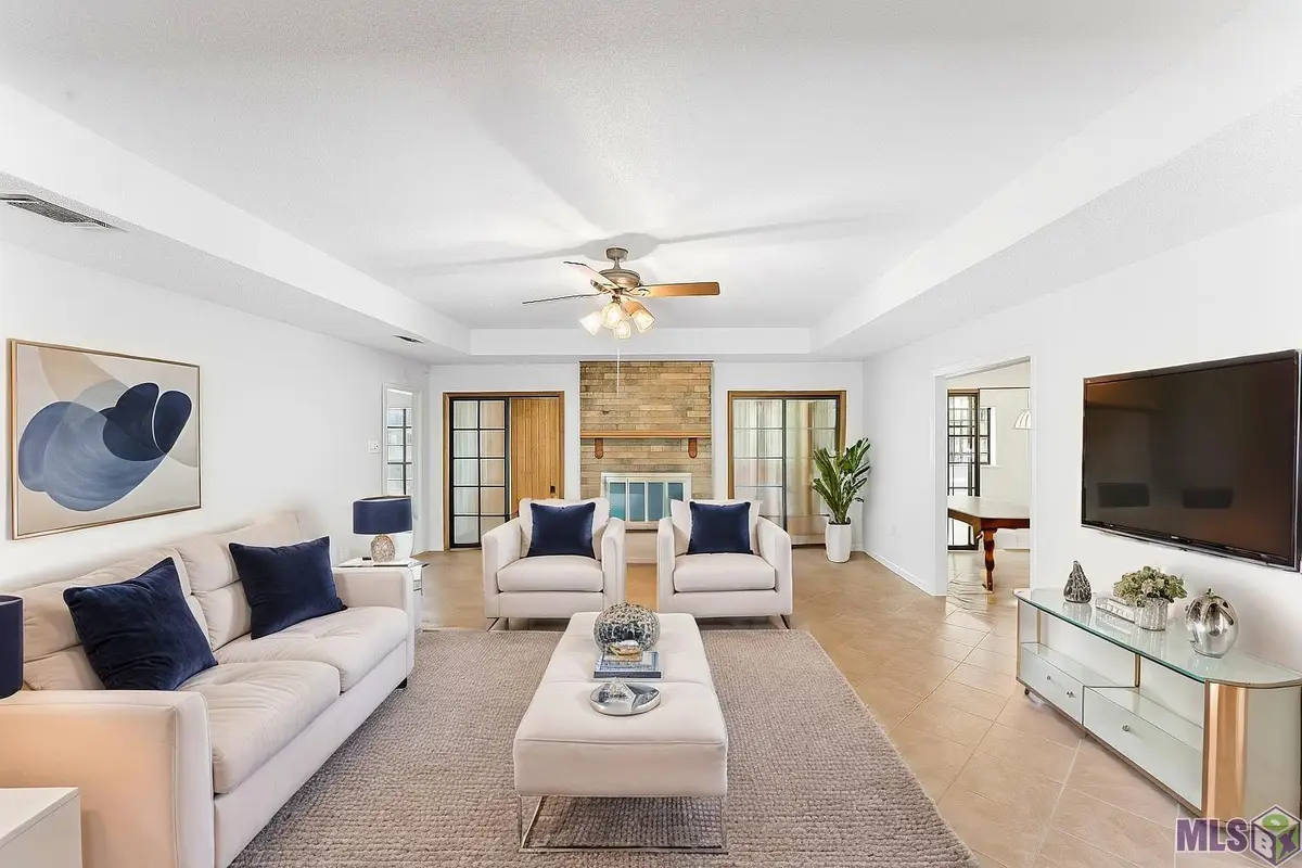 966 Landwood Dr, Baton Rouge, LA 70806 - Image #1