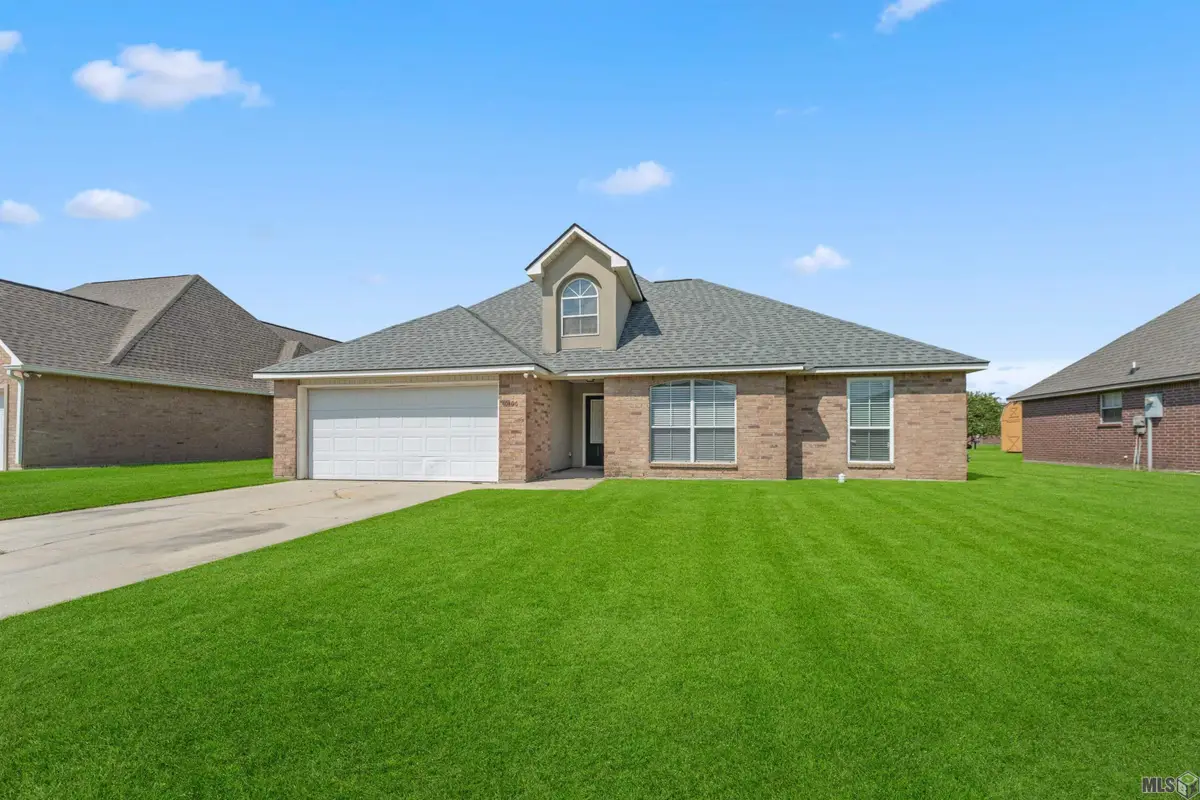 40406 Fitzgerald Dr, Darrow, LA 70725 - Image #1