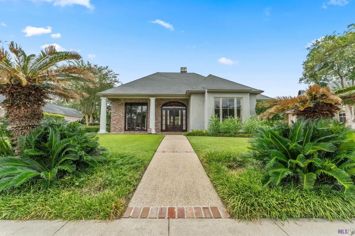 11142 S Lakeside Oaks Ave, Baton Rouge, LA 70810 - Image #1