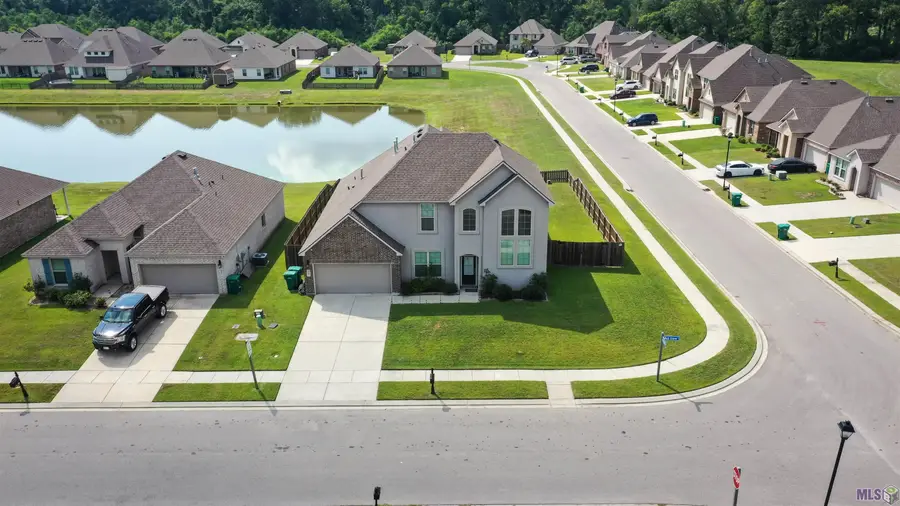 21445 W Grove Dr, Zachary, LA 70791 - Image #3