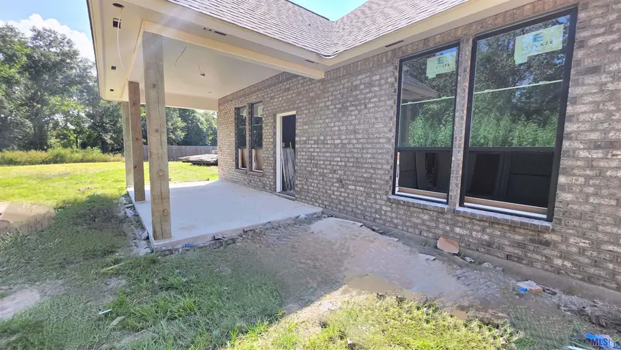 41106 Garden Ct, Gonzales, LA 70737 - Image #2