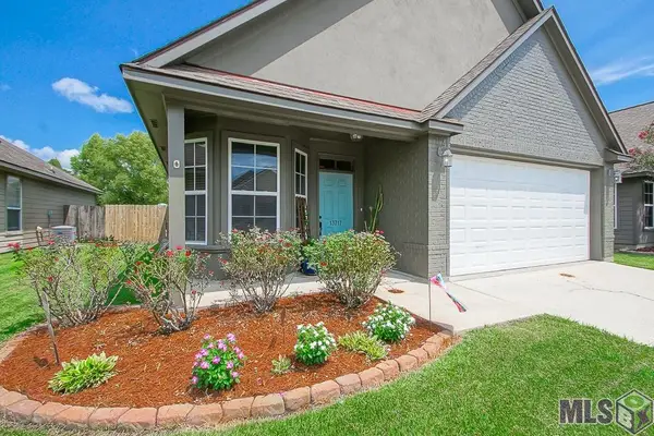 13717 Stone Gate Dr, Baton Rouge, LA 70816