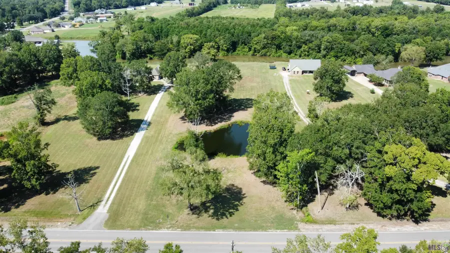 841 Poydras Bayou Dr, Port Allen, LA 70767 - Image #3