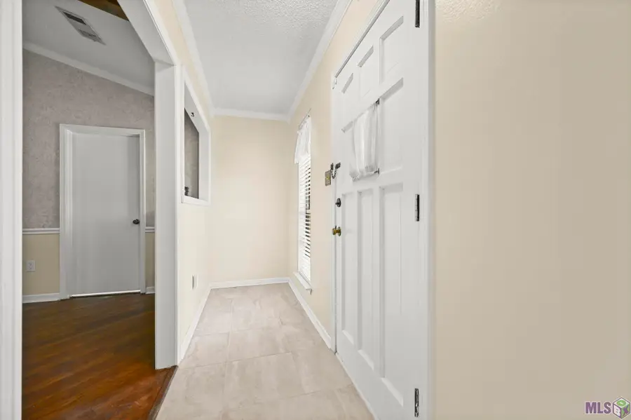 17619 Paladin Dr, Saint George, LA 70817 - #2