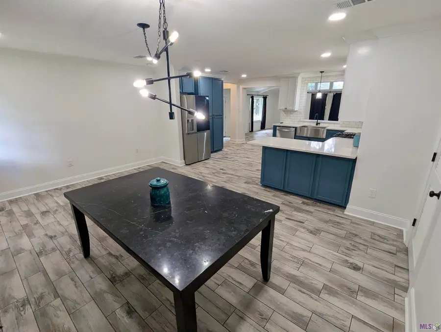 658 Lakeview Dr, Denham Springs, LA 70726 - Image #3