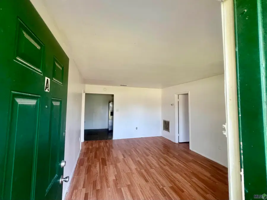 3482 King Bradford Dr, Baton Rouge, LA 70816 - Image #2