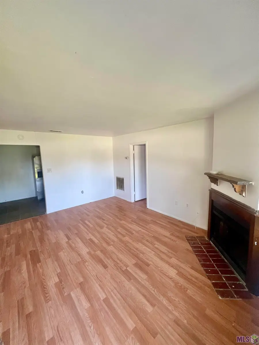 3482 King Bradford Dr, Baton Rouge, LA 70816 - Image #3