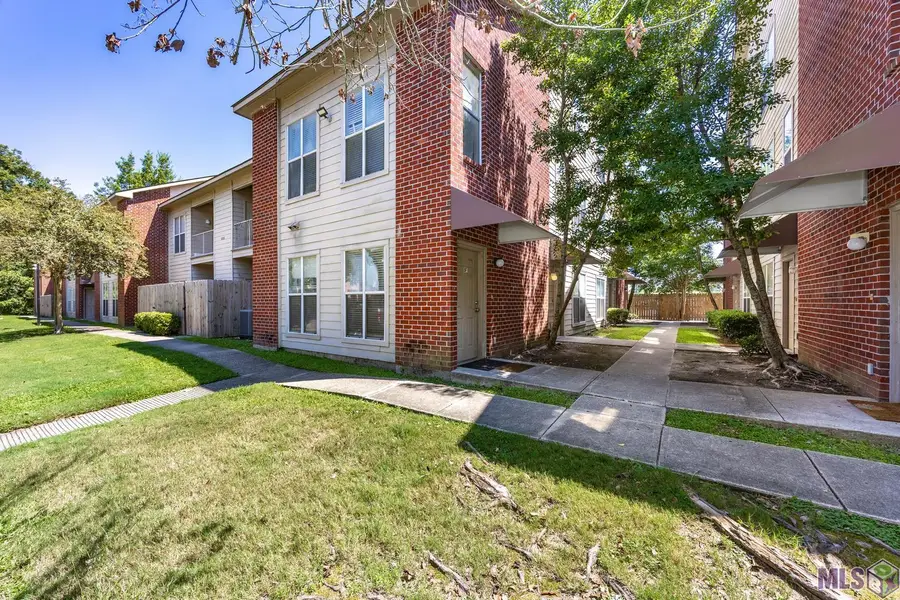 5165 Etta St #8B, Baton Rouge, LA 70820 - #2