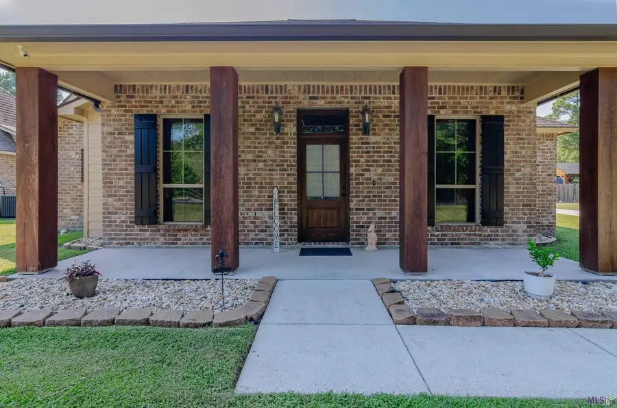 12489 Palmer Rd, Gonzales, LA 70737 - Image #2