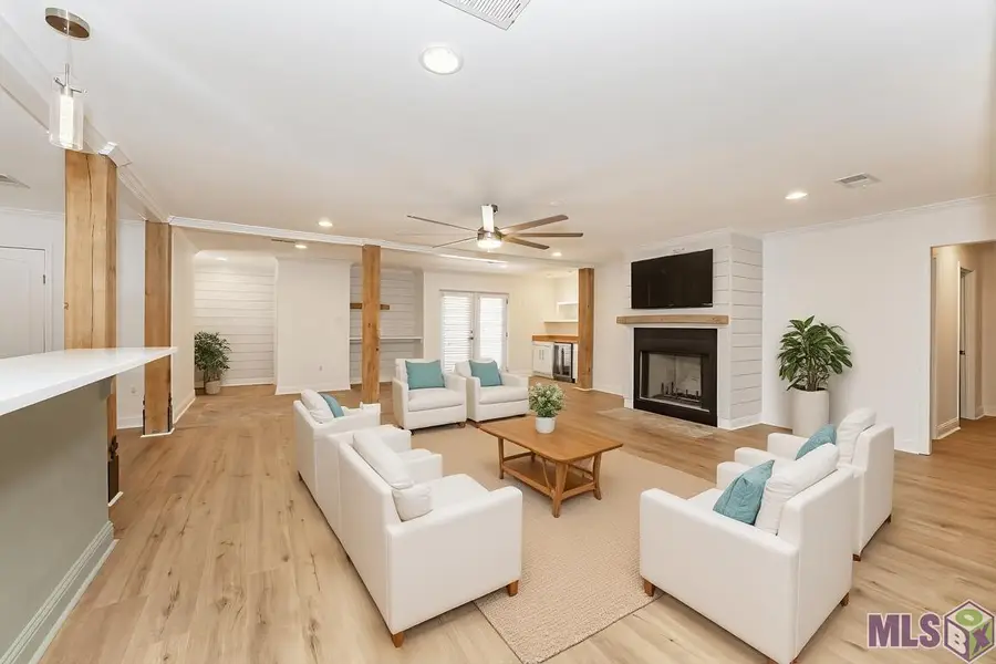 359 Chippenham Dr, Baton Rouge, LA 70808 - Image #3