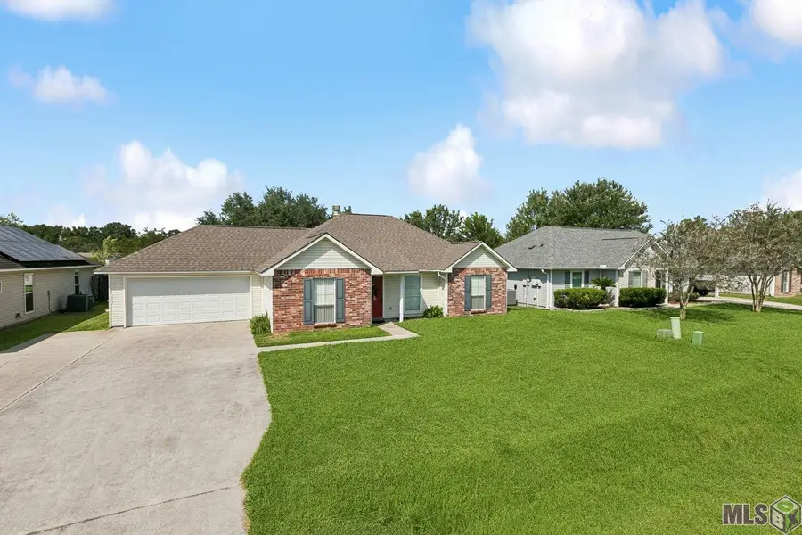 38178 Hidden Point Dr, Geismar, LA 70734 - Image #2