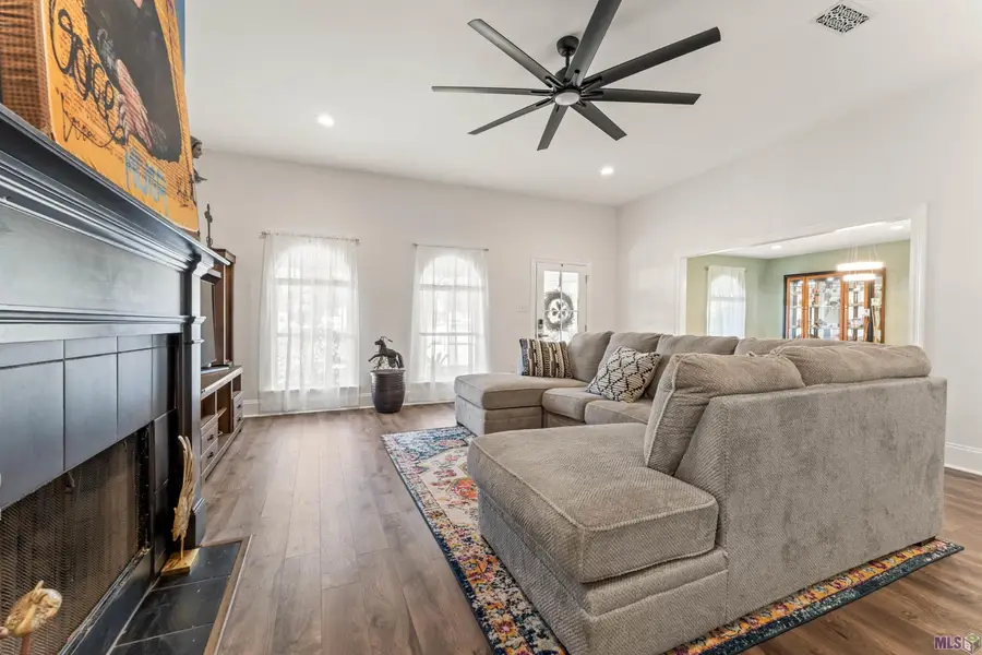 25868 Walker South Rd, Denham Springs, LA 70726 - Image #3