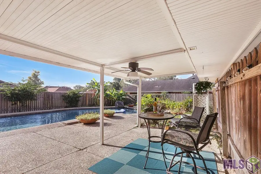 11710 N Oak Hills Pkwy, Baton Rouge, LA 70810 - Image #2