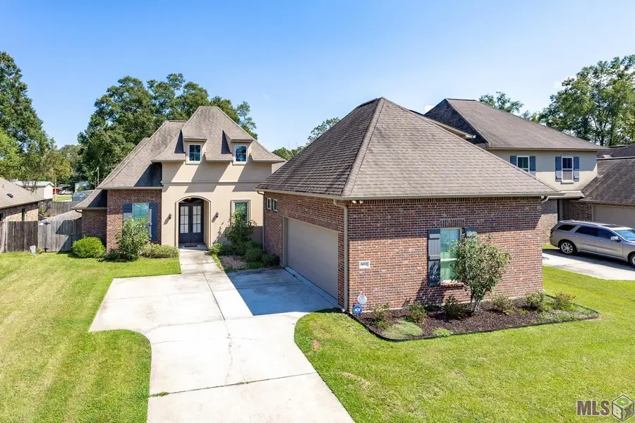 18032 River Landing Dr, Prairieville, LA 70769 - Image #2
