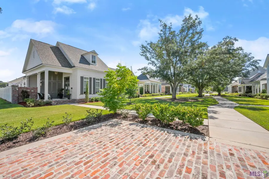 14210 Lovell Ct, Baton Rouge, LA 70817 - Image #2