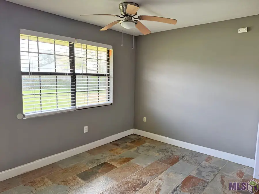 12157 E Banofax Ave, Baton Rouge, LA 70814 - Image #3