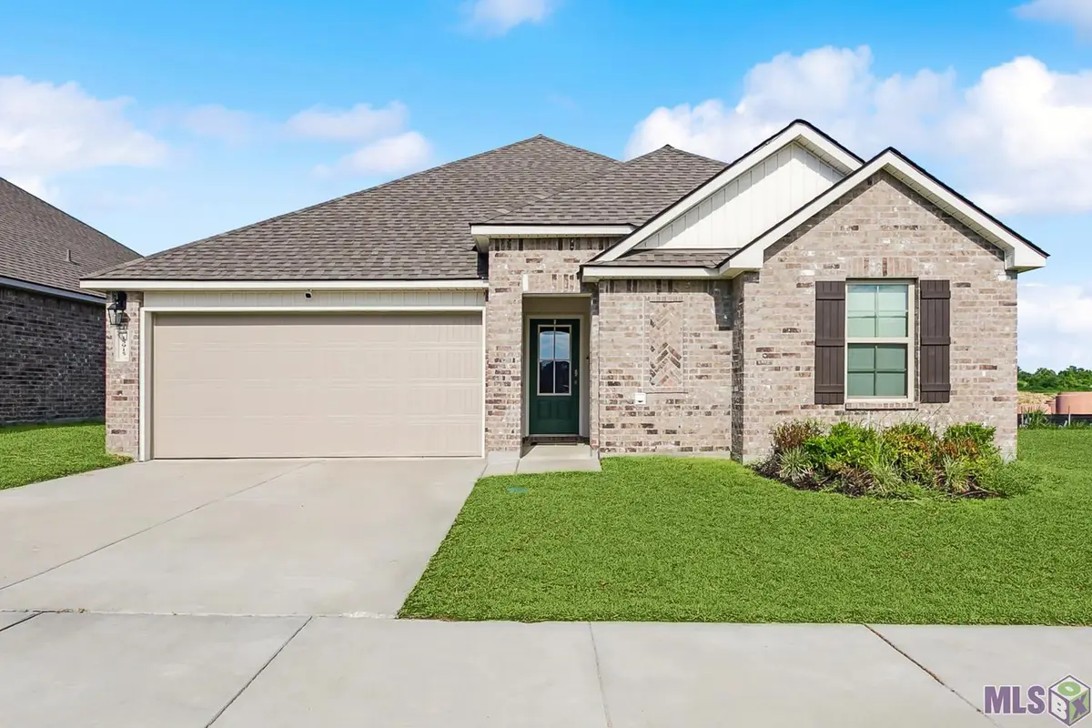 15915 Olive Grove Dr, Zachary, LA 70791 - Image #1