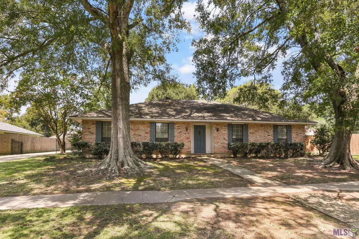 733 Chippenham Dr, Baton Rouge, LA 70808 - Image #1