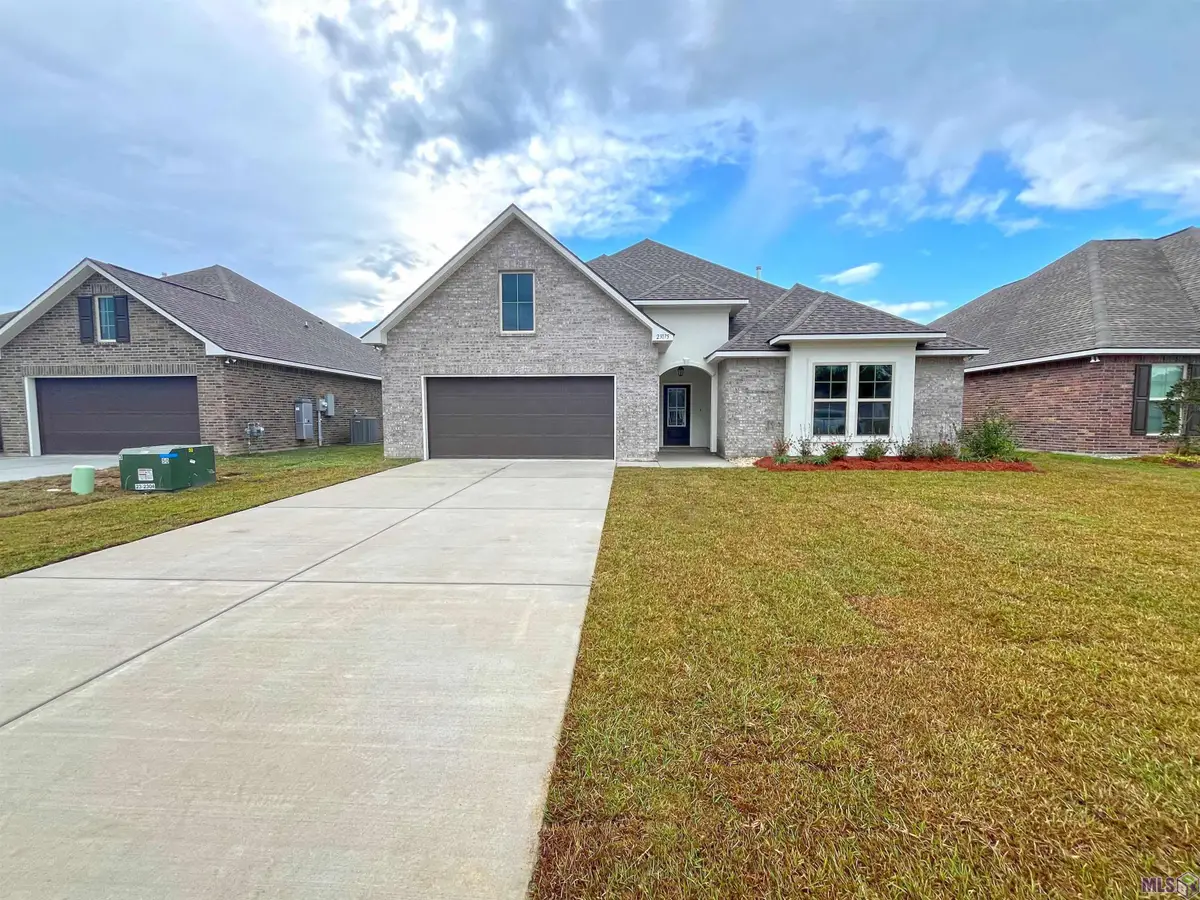 23175 Waterbuck Lake Ct, Denham Springs, LA 70726 - Image #1
