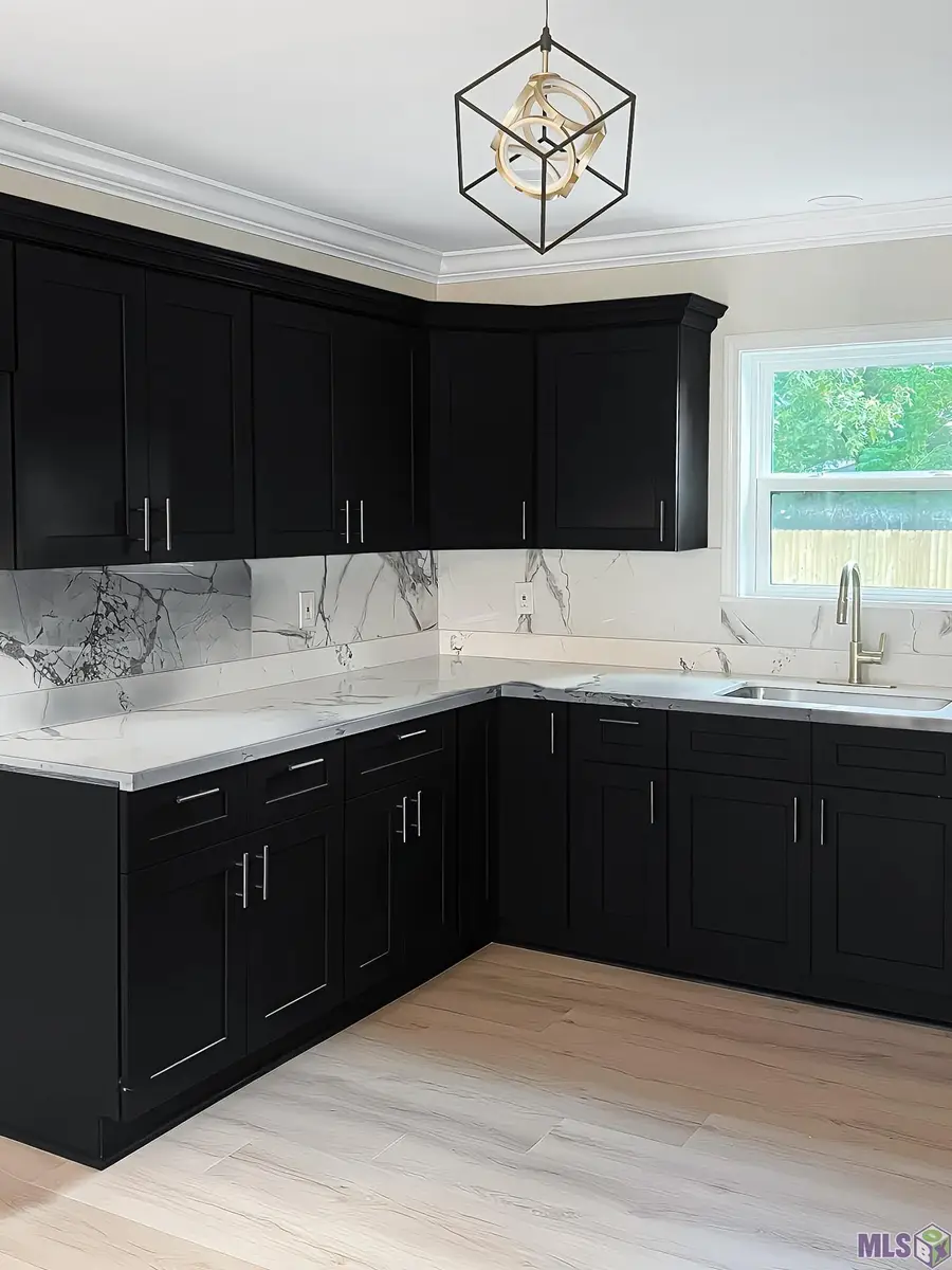 3555 Eleanor Dr, Baton Rouge, LA 70805 - Image #2