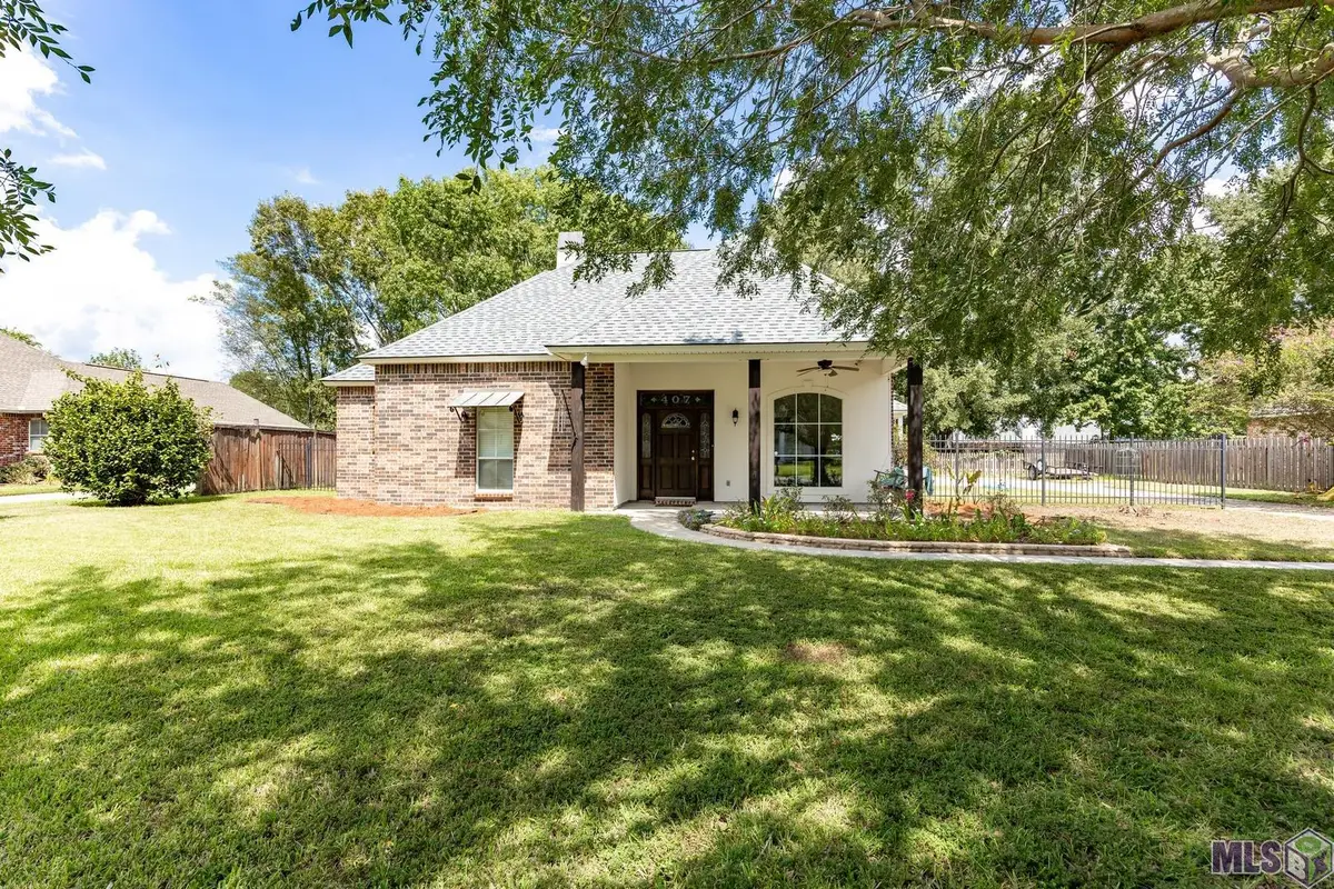 407 Gleason St, Brusly, LA 70719 - Image #1