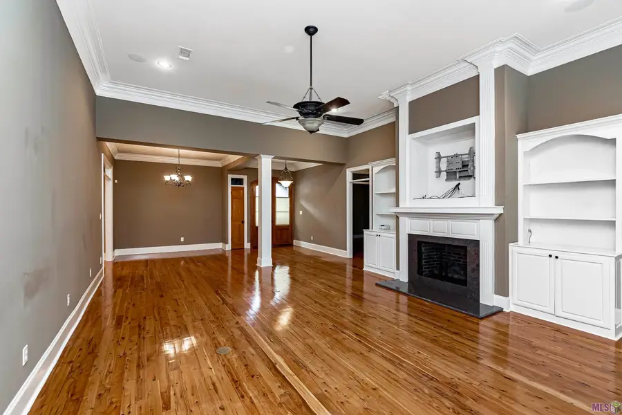 8601 Foxfield Dr, Baton Rouge, LA 70809 - Image #3