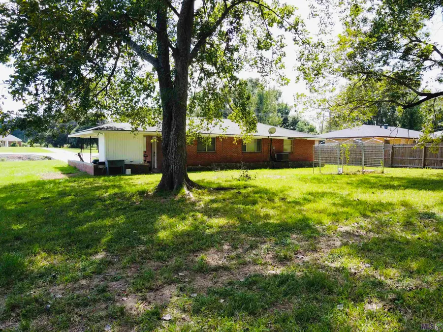 38508 La Hwy 74, Gonzales, LA 70737 - Image #3