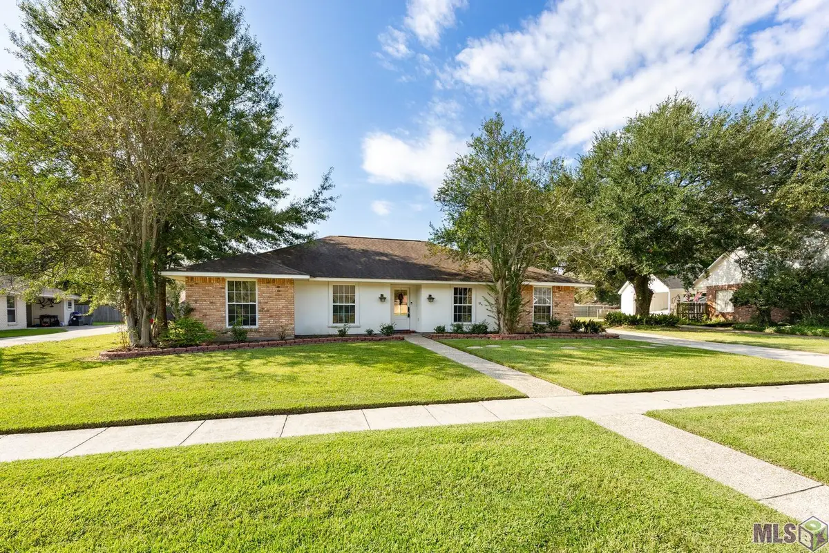 10606 Landsbury Ave, Baton Rouge, LA 70809 - Image #1