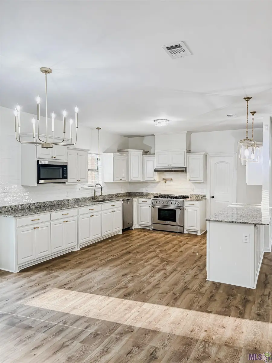 14245 Billy Decoteau Rd, Saint Amant, LA 70774 - Image #2