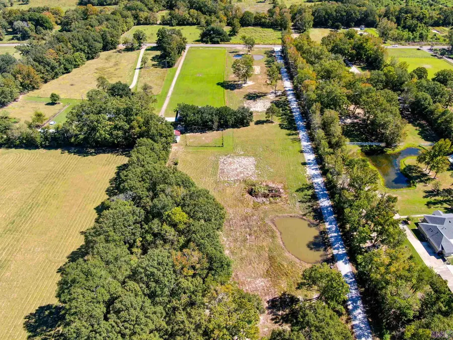 E-1-C Summerside Dr, Central, LA 70714 - Image #2