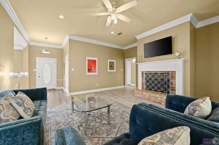 13059 Quail Meadow Dr, Baton Rouge, LA 70817 - Image #2