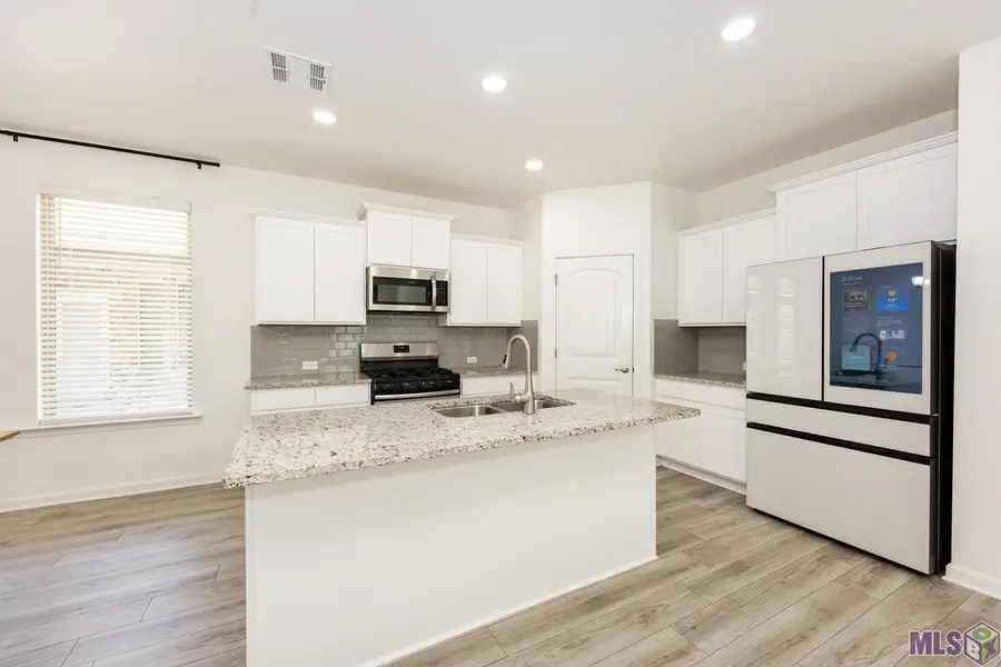 1208 Foxtail Dr, Baton Rouge, LA 70820 - Image #3
