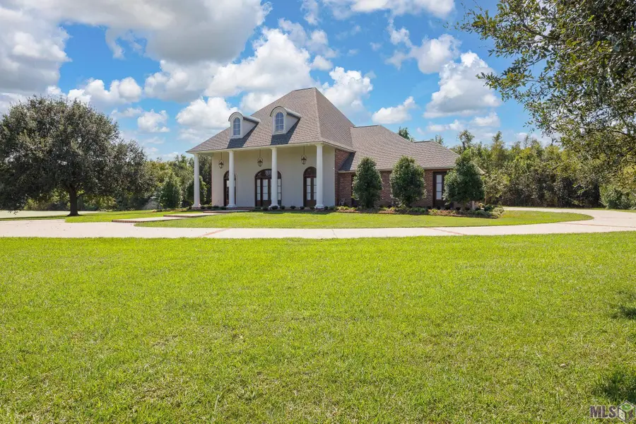 2311 Laurel Lakes Ave, Baton Rouge, LA 70820 - Image #3