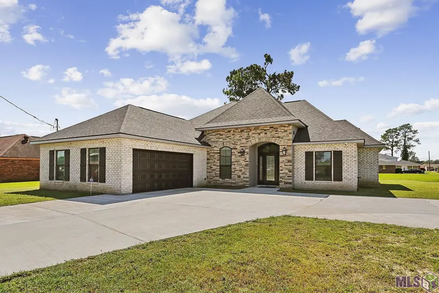 102 E 13th St, Edgard, LA 70049 - Image #2