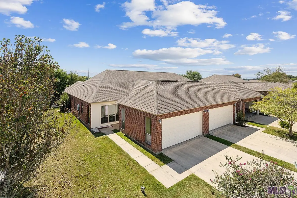 5364 Courtyard Dr, Gonzales, LA 70737 - Image #1