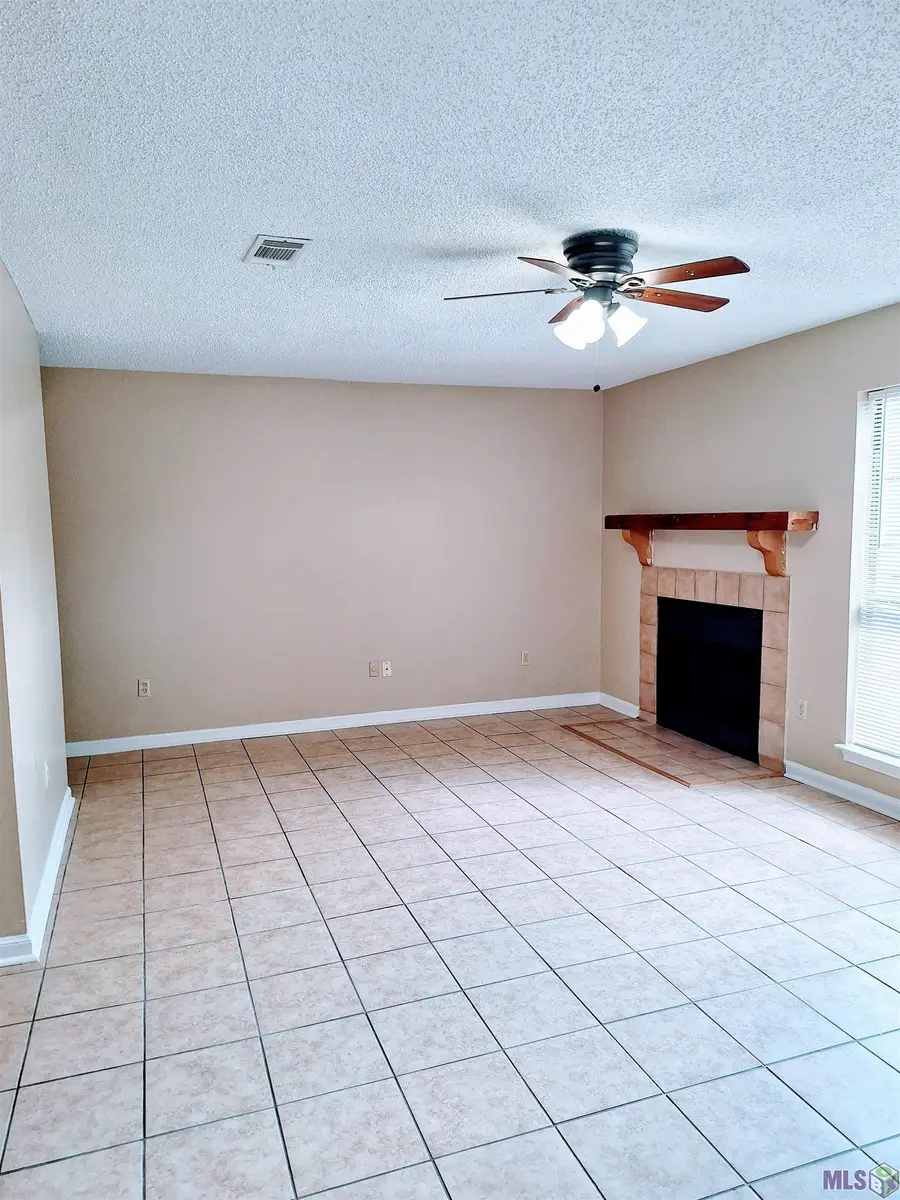 155 Marilyn Dr #44-A, Baton Rouge, LA 70815 - Image #3