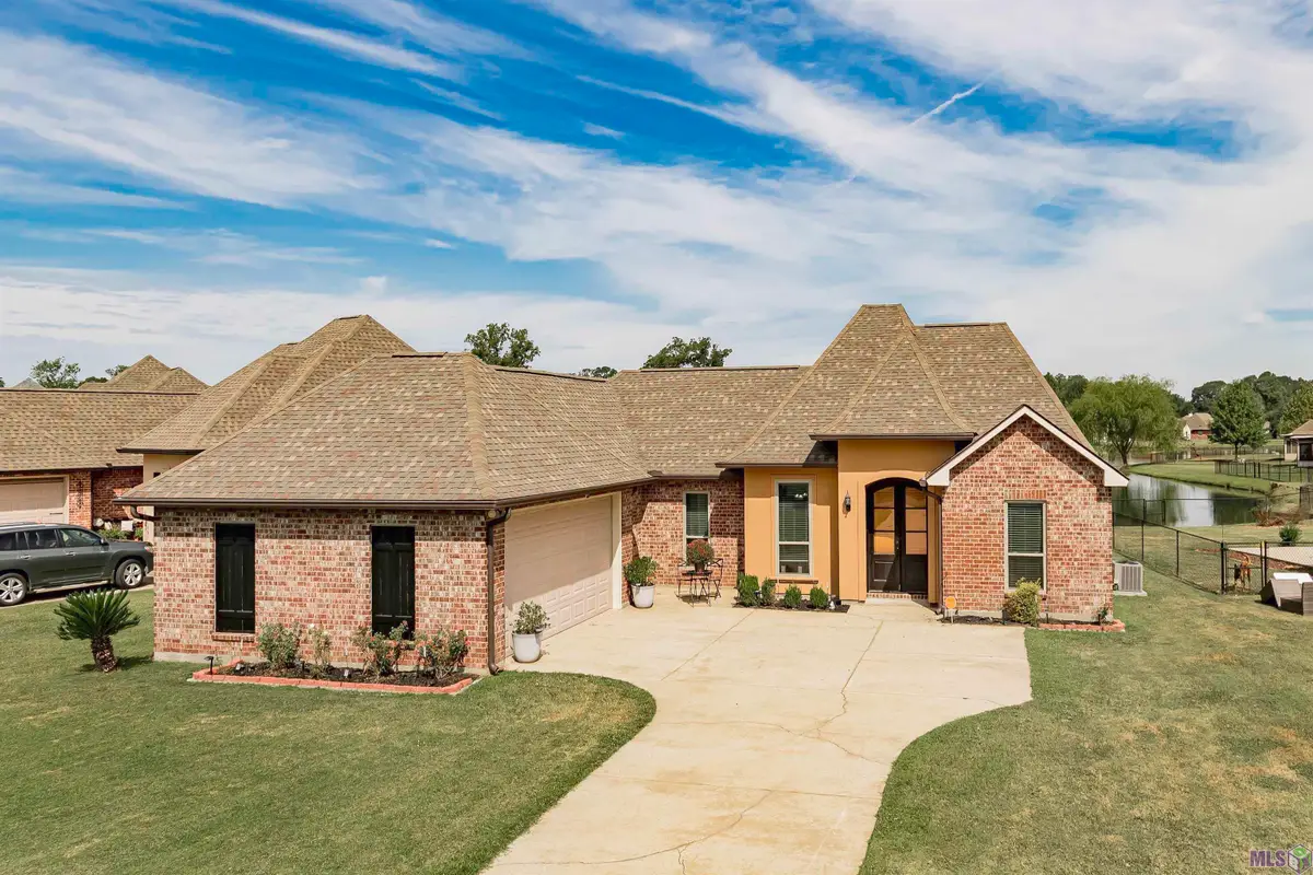 423 Lakeshore Dr, Oscar, LA 70762 - Image #1