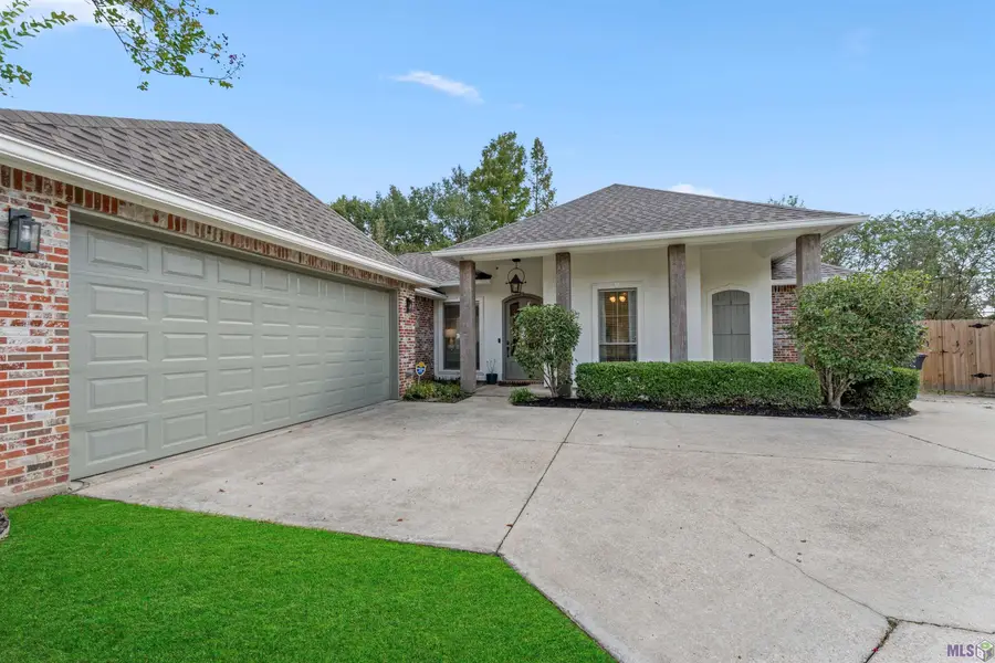 18514 Hoo Shoo Too Rd, Baton Rouge, LA 70817 - Image #2