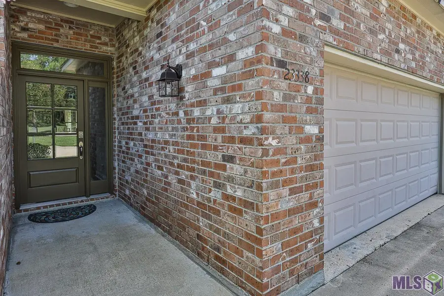 23338 Fairway Garden Ct, Springfield, LA 70462 - Image #2