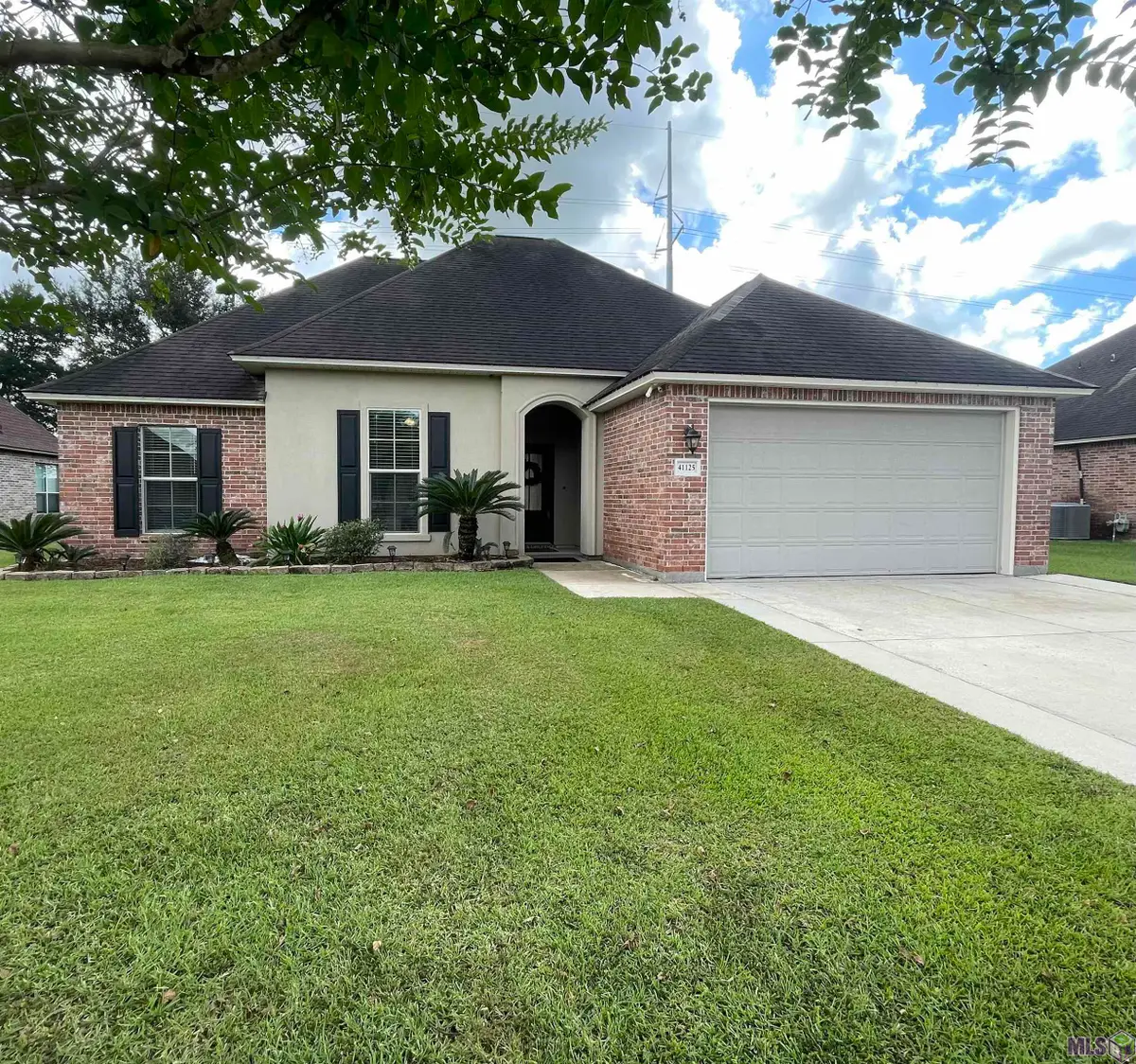 41125 Merrimac Dr, Sorrento, LA 70778 - Image #1