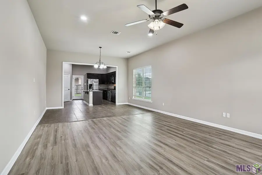 17004 Sills Dr, Prairieville, LA 70769 - Image #3