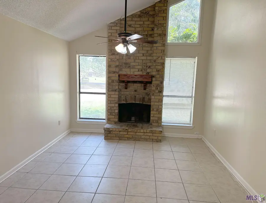 6793 Morgan Rd, Greenwell Springs, LA 70739 - Image #2