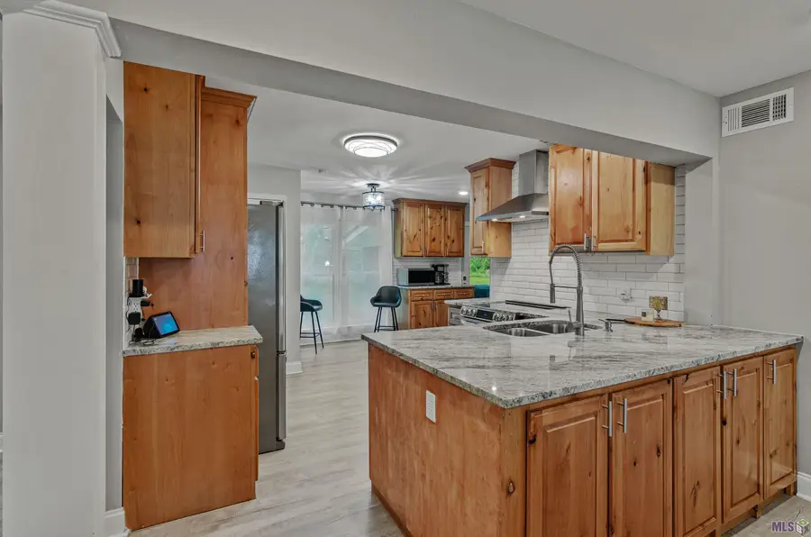 11334 Sandra Dr, Walker, LA 70785 - Image #2