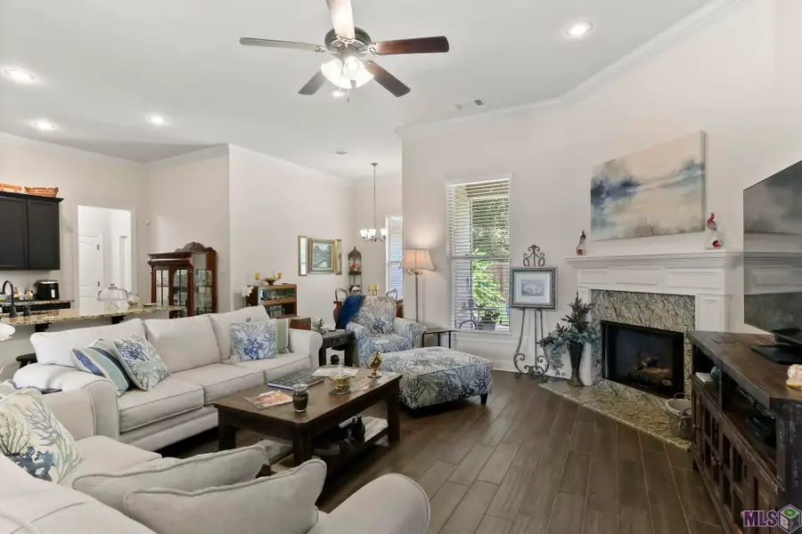 933 Lob Lolly Court, Ponchatoula, LA 70454 - Image #2