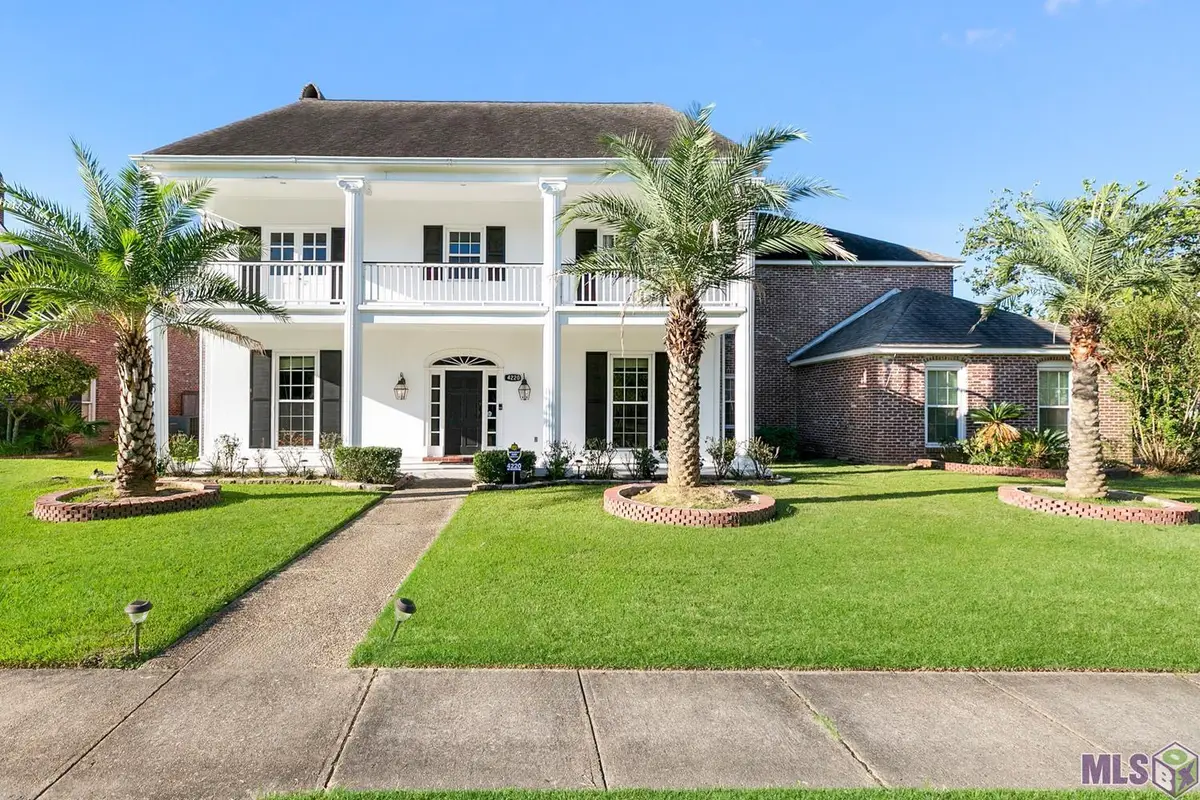 4220 E Lake Sherwood Ave, Baton Rouge, LA 70816 - #1