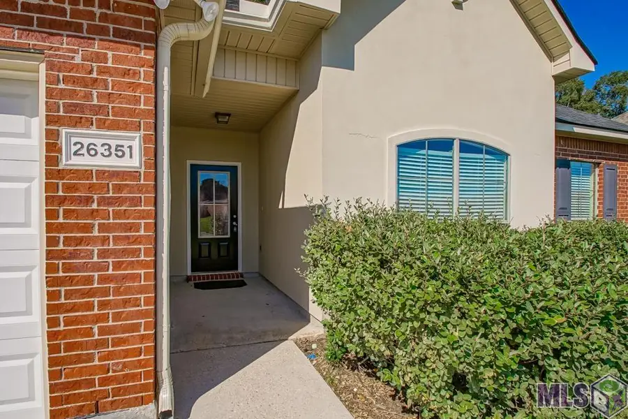 26351 Avoyelles Ave, Denham Springs, LA 70726 - Image #2