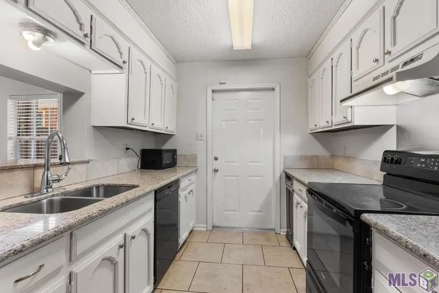 4624 Parkoaks Dr #11, Baton Rouge, LA 70816 - Image #3