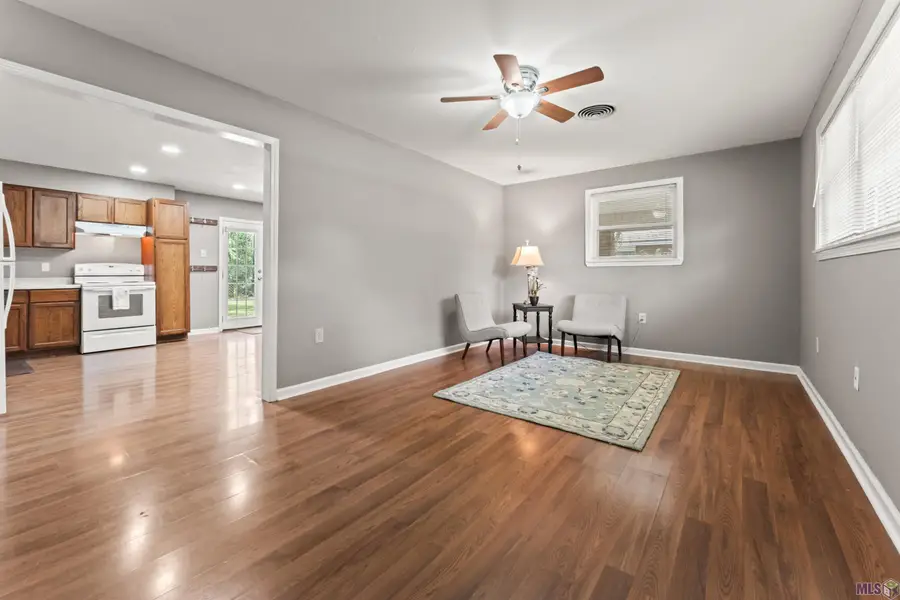 9201 Kingcrest Pkwy, Baton Rouge, LA 70810 - Image #2