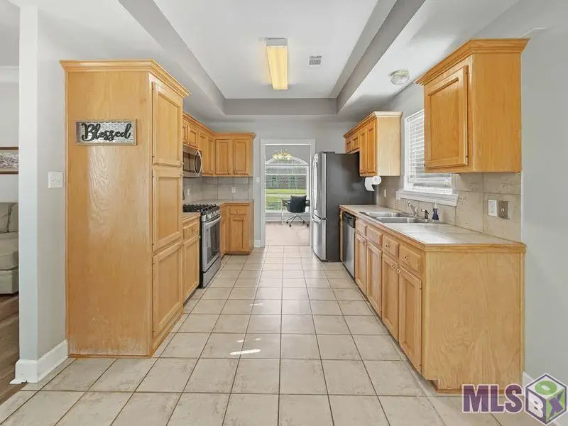 38073 Cove Ct, Prairieville, LA 70769 - Image #3